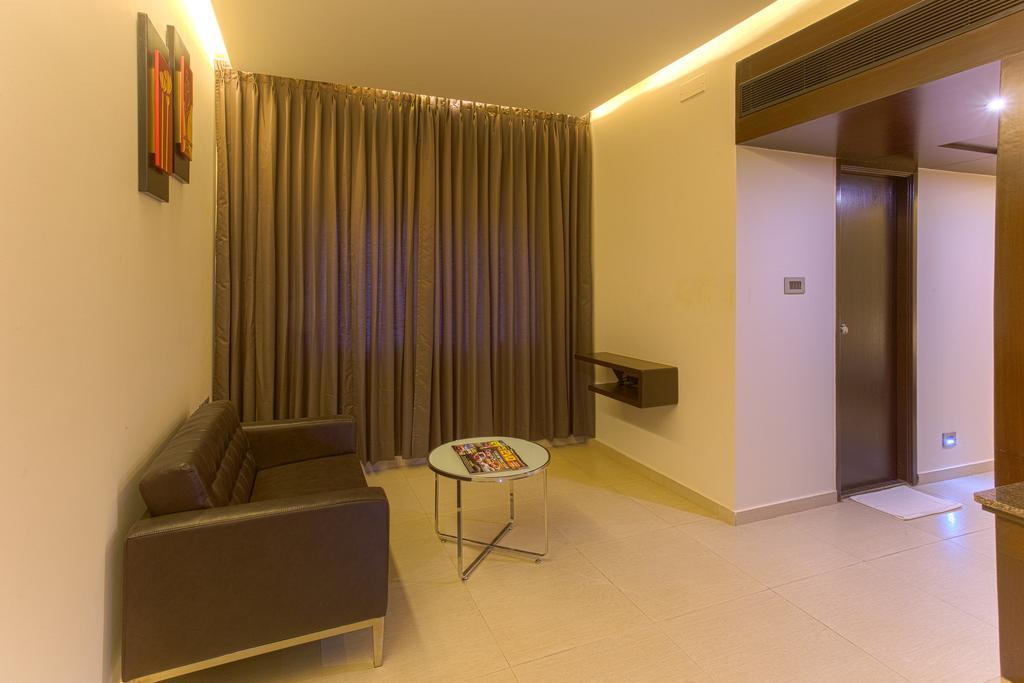 Treebo Grand Premier Suites Bangalore Exterior foto